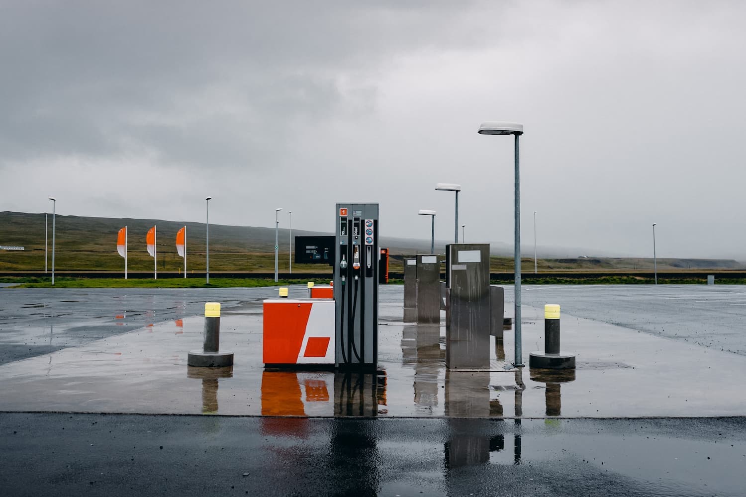 Early birds save more